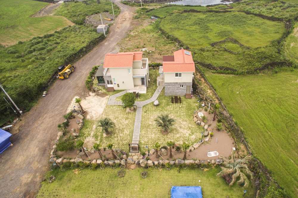 Vitamin Sea House