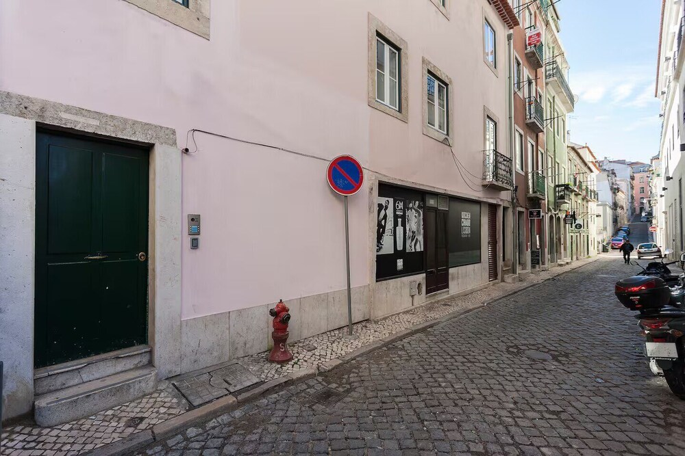 Bairro Alto Wooden Top