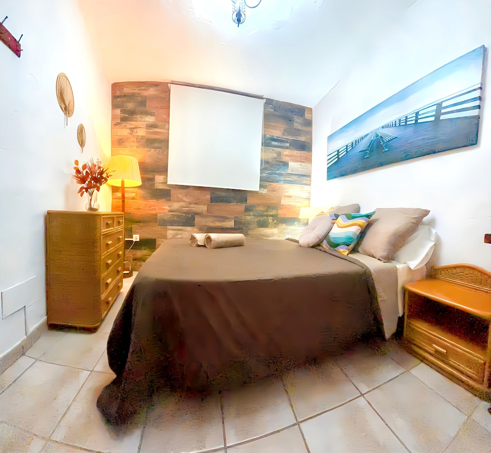 Villa Medinilla With Private Pool in Conil