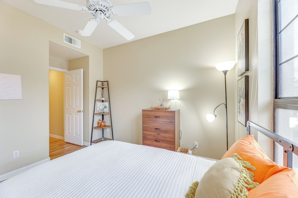 2 Mi to Dtwn: Condo w/ Patio in Mesa!