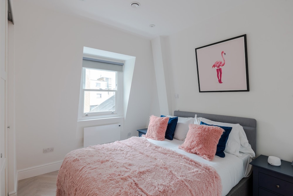 Soul in the City - Fitzrovia - by Frankie Says