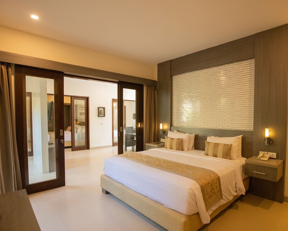 Luxotic Private Villa and Resort