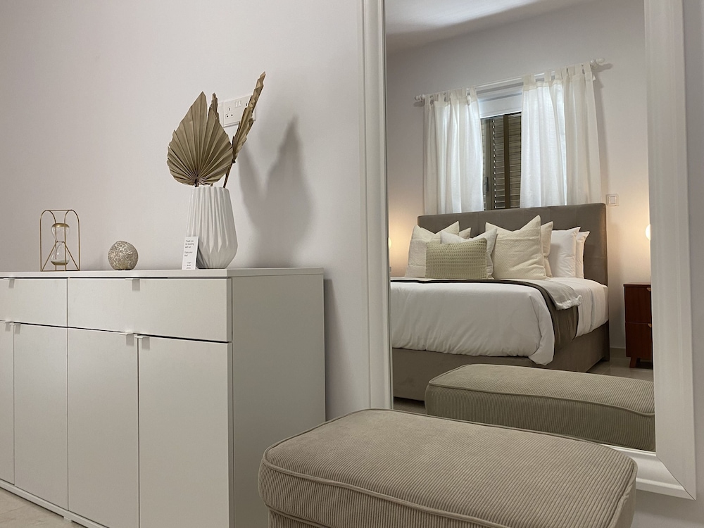 Phaedrus Living City Flat Androcleous view 2
