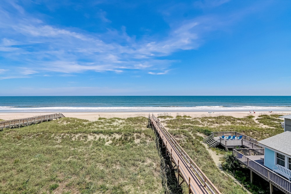 226 South Fletcher Ave 6 Bedroom Home by RedAwning view 4