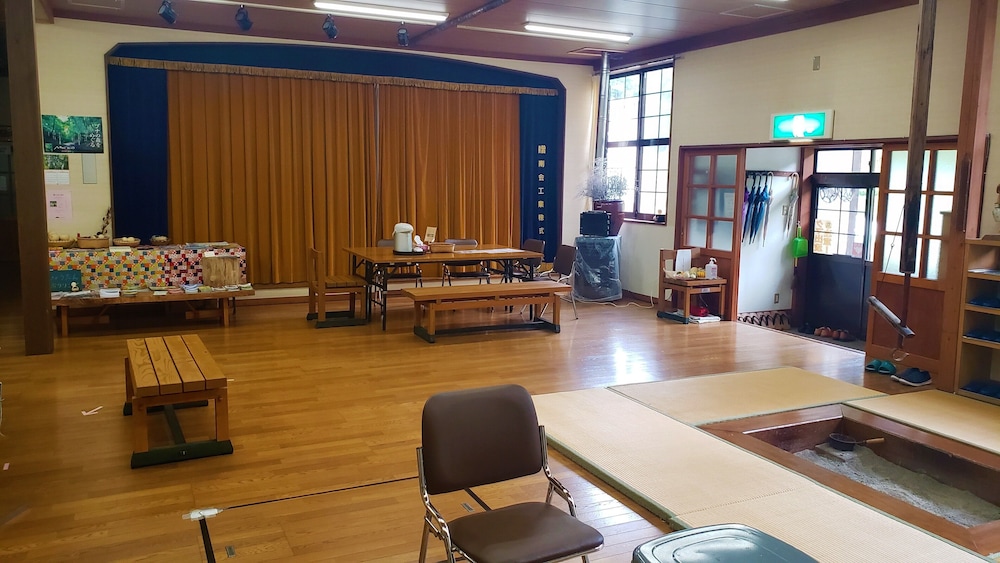Mori no Bunko Fuzawa view 5