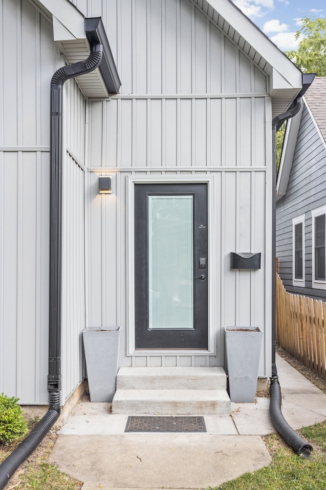 Entire Home in Fountain Square