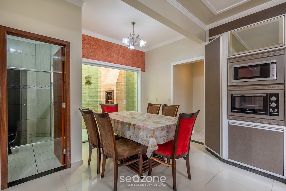 Houses Near Beto Carrero World - REK