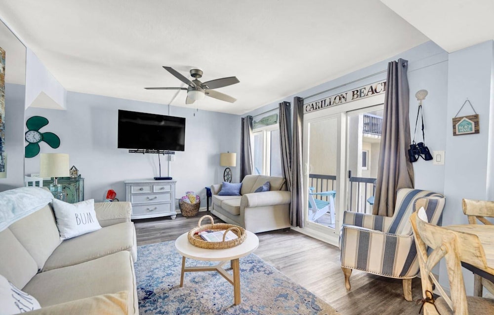 Pinnacle Port Penthouse #29 2 Bedroom Condo