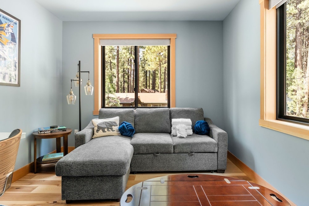 34 - The Maple Crest 5 Bedroom Home