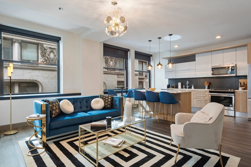 Central Location Exclusive Apts for Large Groups