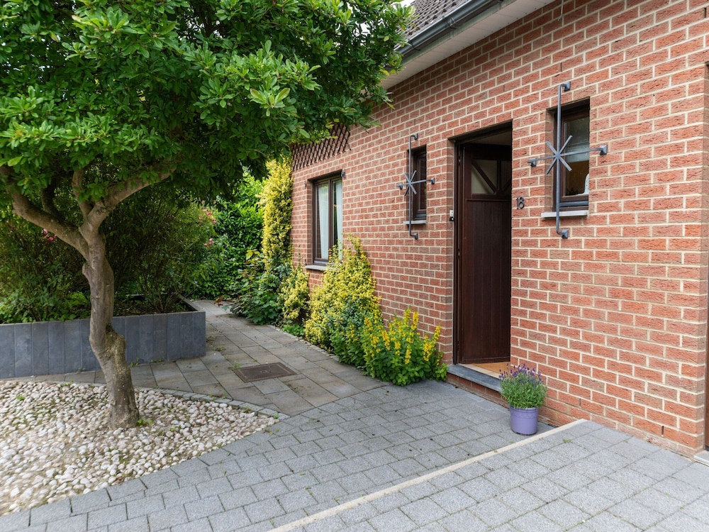 Magnificent Home in Tilf With Garden