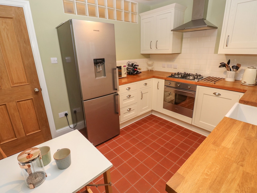 Flat 1, Belmont
