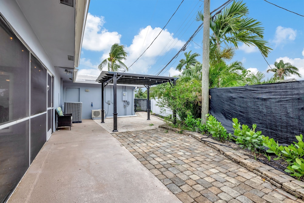 Waterfront Paradise Chic 3 BDR
