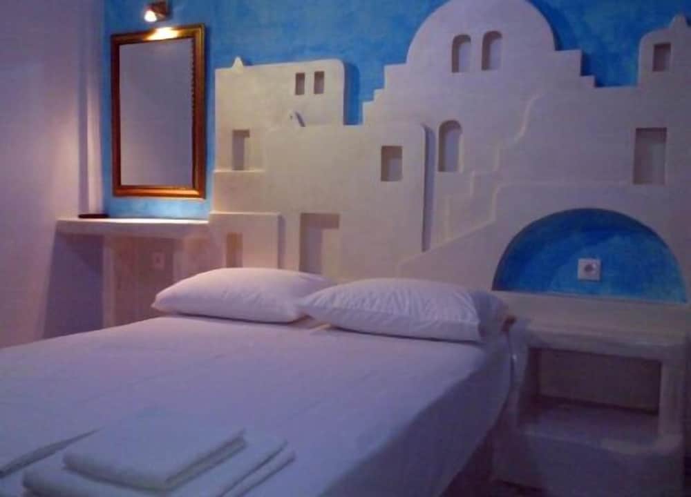 Foinikas Studios
