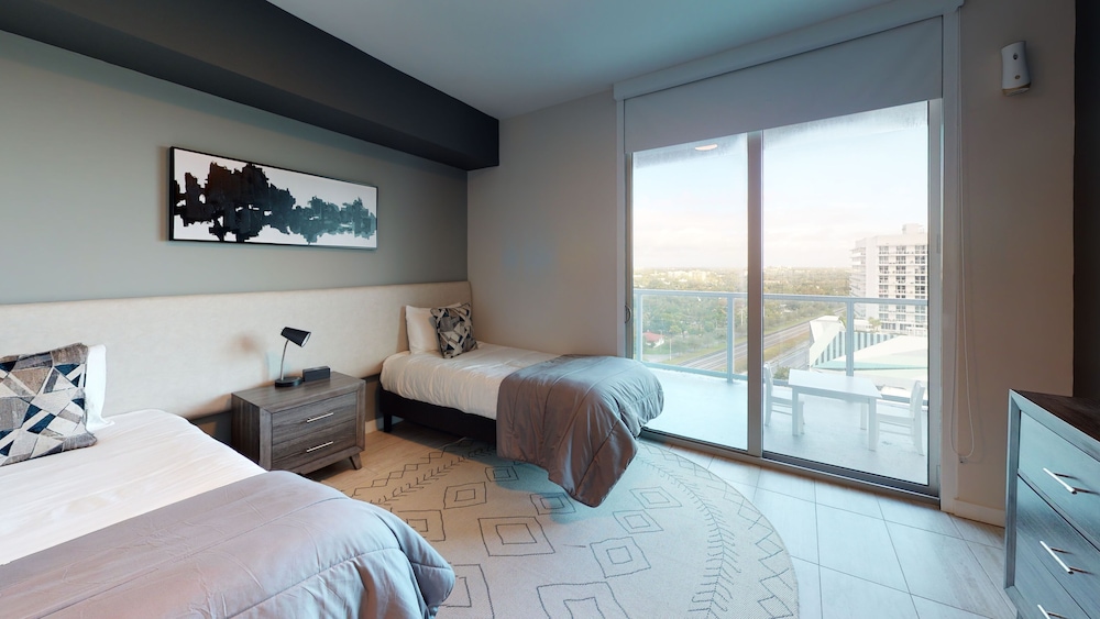 Design District Bay View Cielo Stays