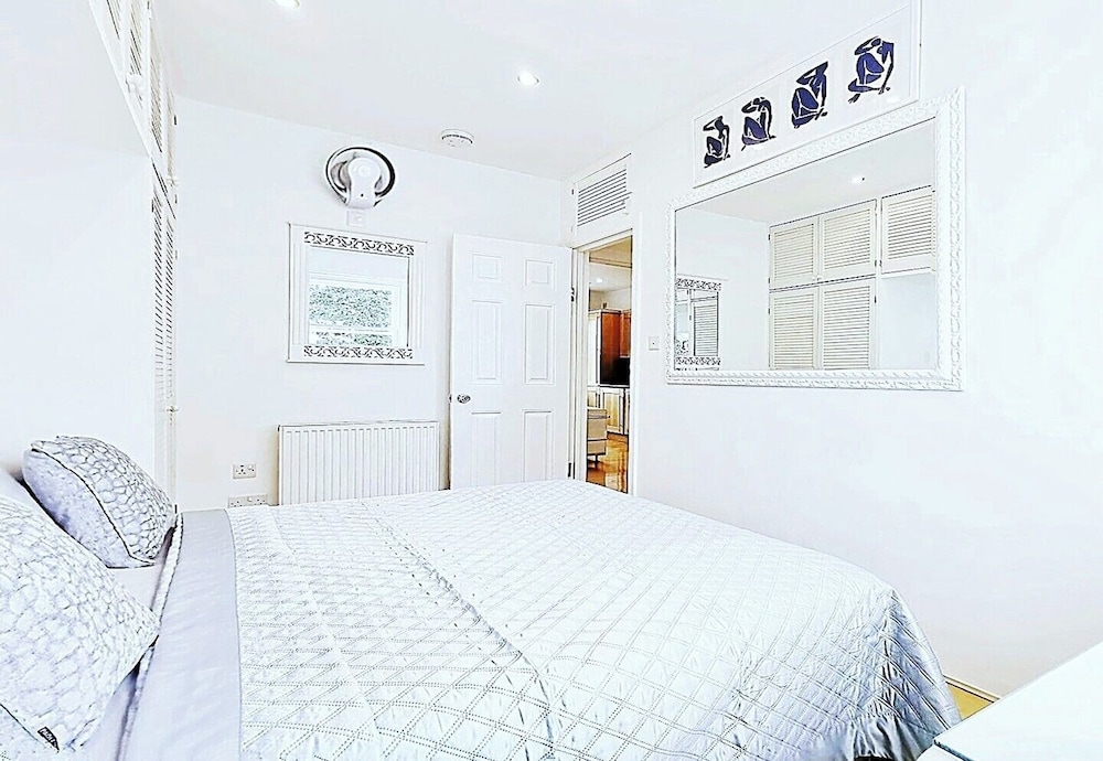 Luxury Designer Apartments Hammersmith 1