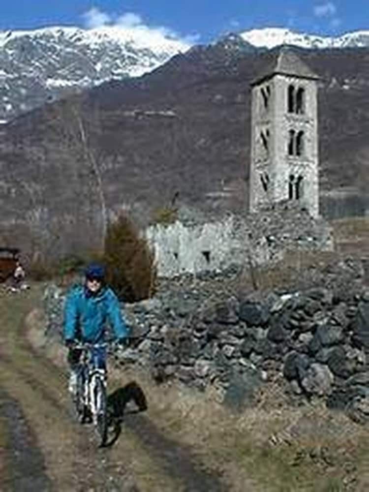 Photo 12