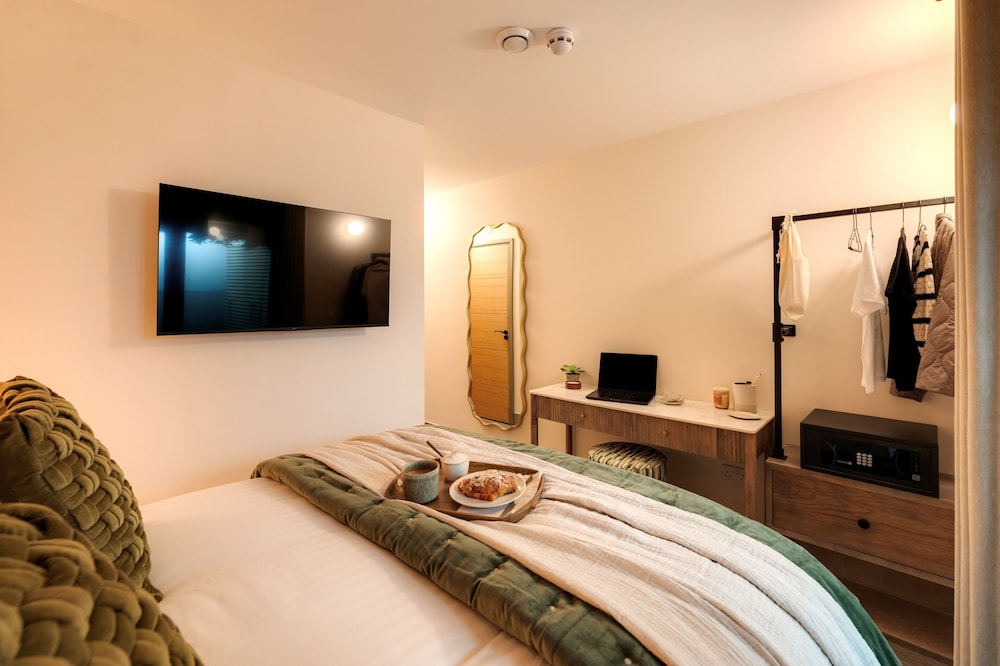 Tower Bridge Road Your Apartment