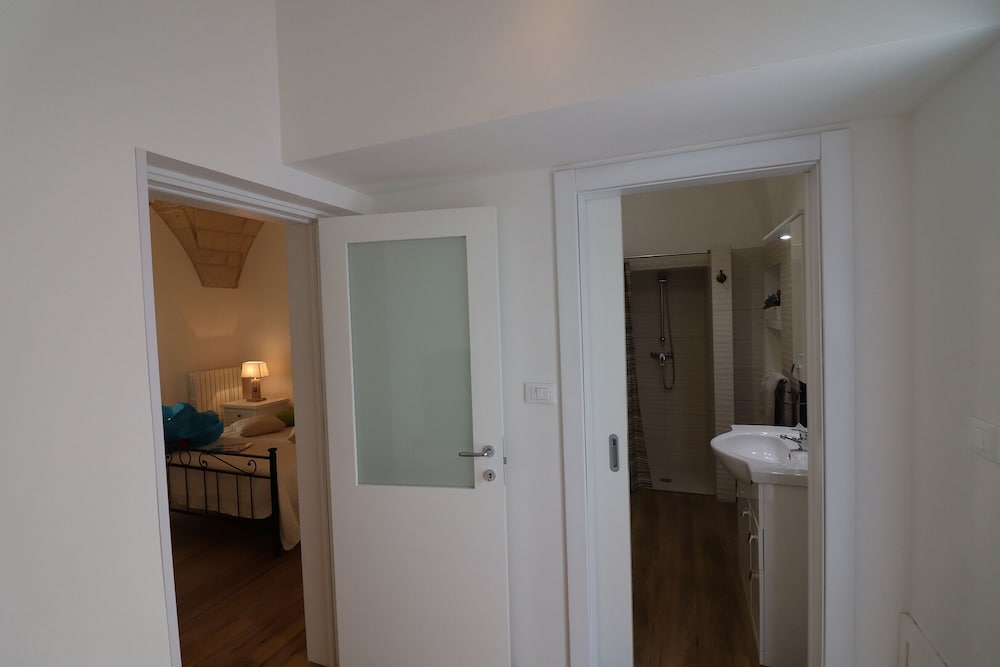 Glenda Historic House in Otranto view 3