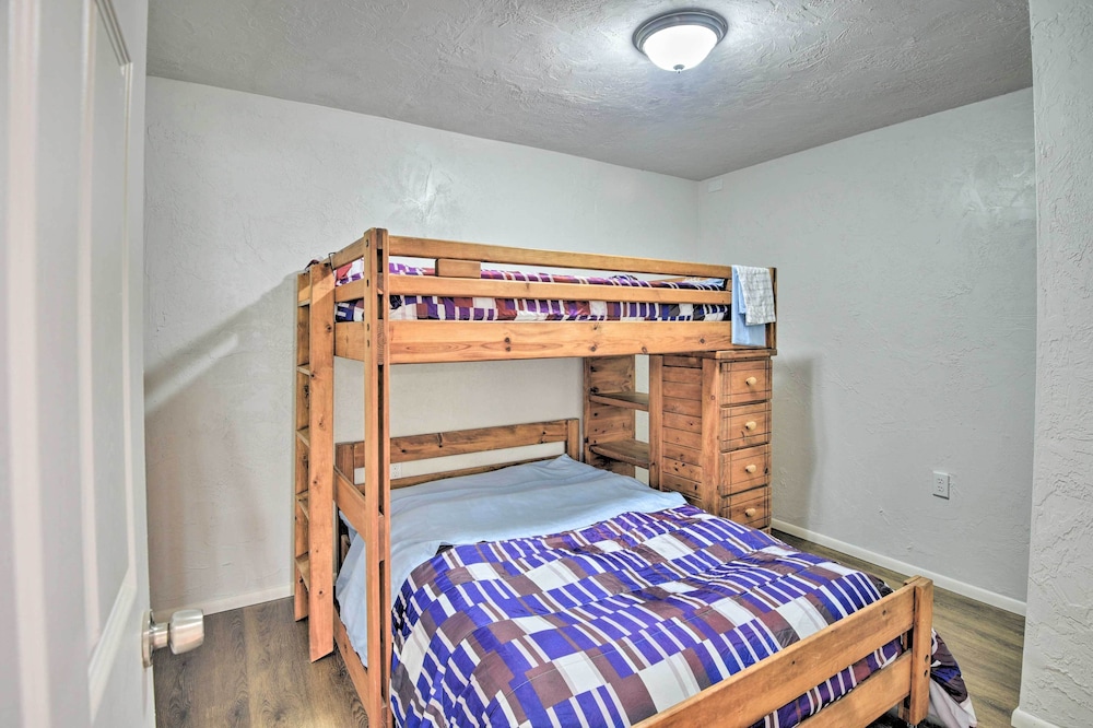 Waterfront Welaka Escape w/ Private Docks! view 2