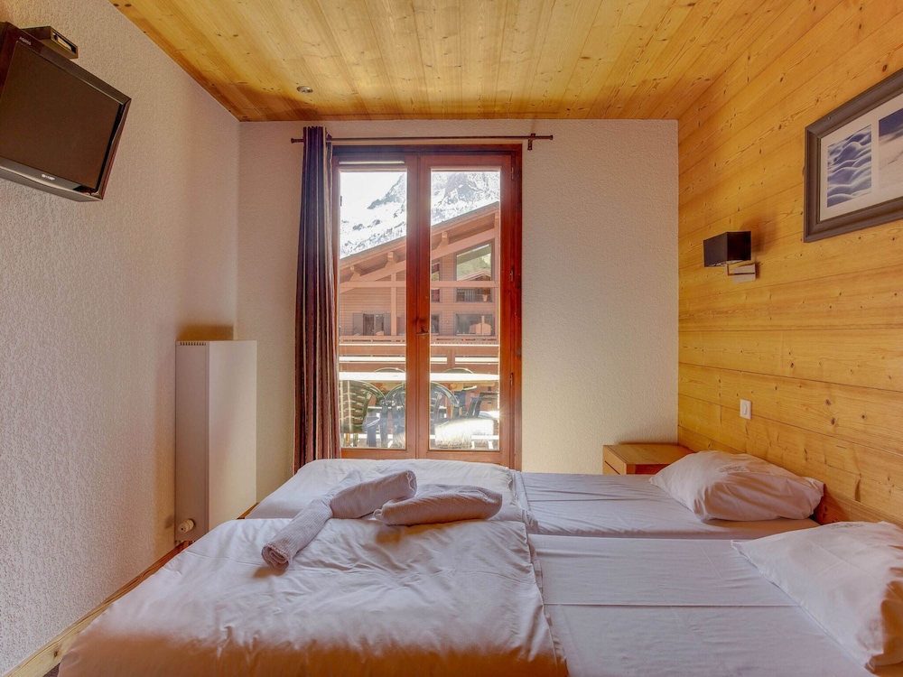 Apartment in Savoyard Mountain Village