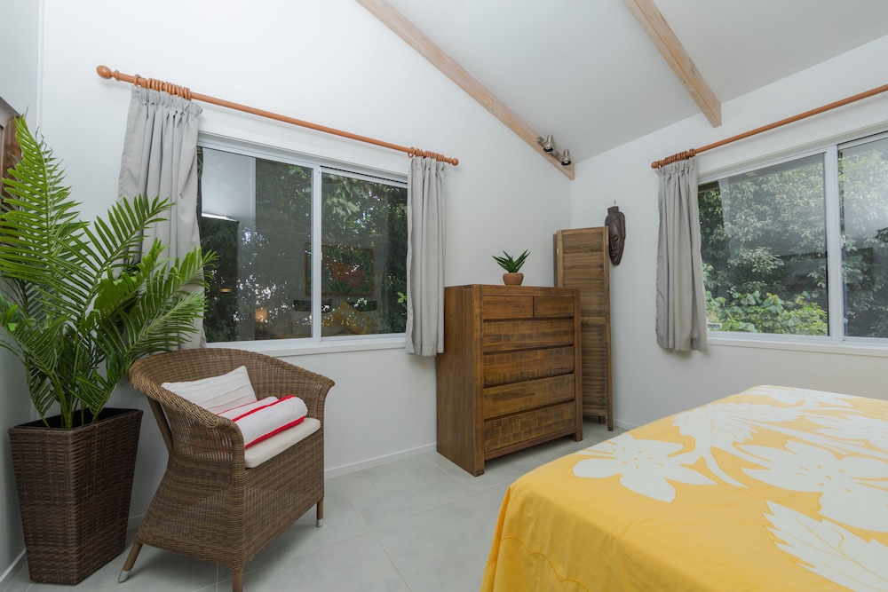 Maine Villa view 4