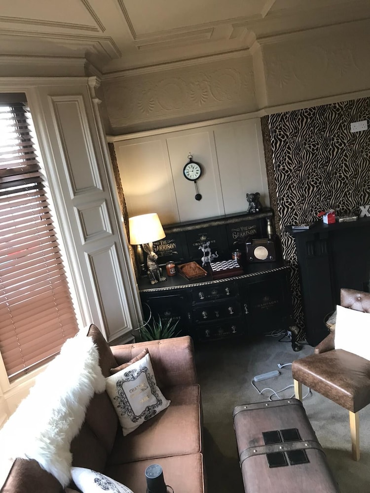 South Shields Vacations - Kingsmere Guest House - Property Image 16