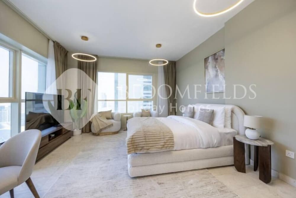 2202 Bloomfileds Modern STU Marina Heigh