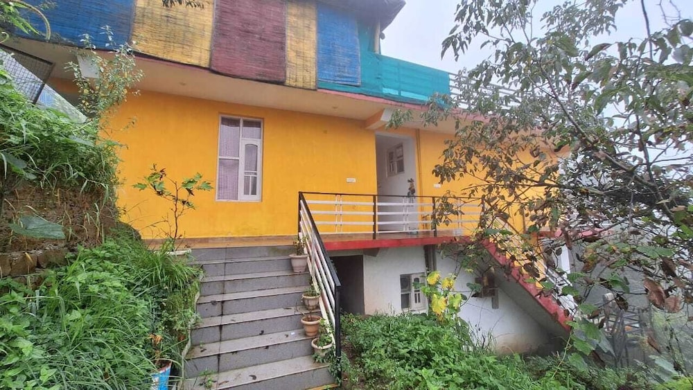 Aangan Homestay and Cafe