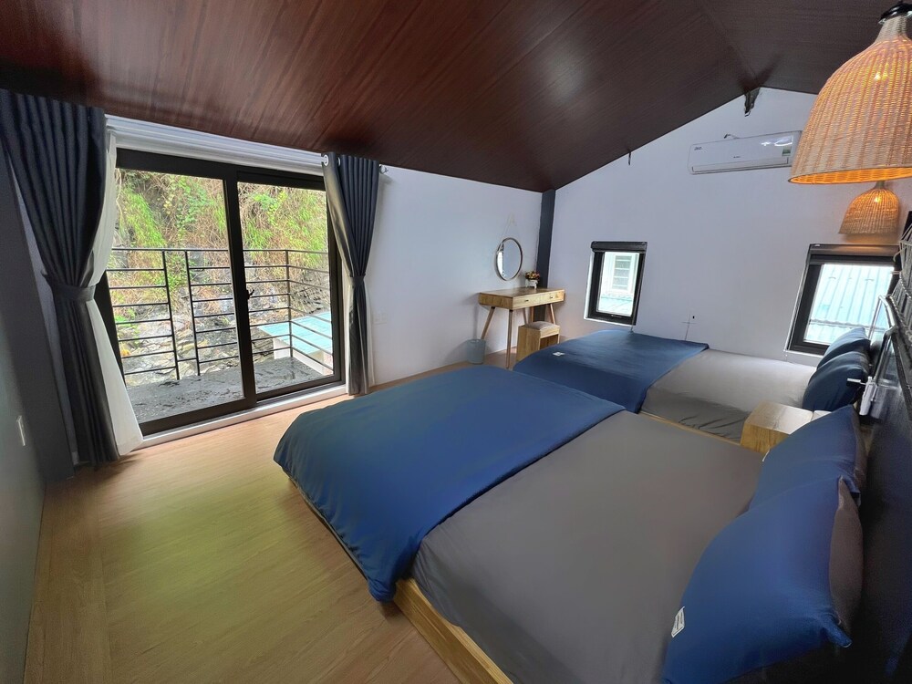 oc homestay CAT BA
