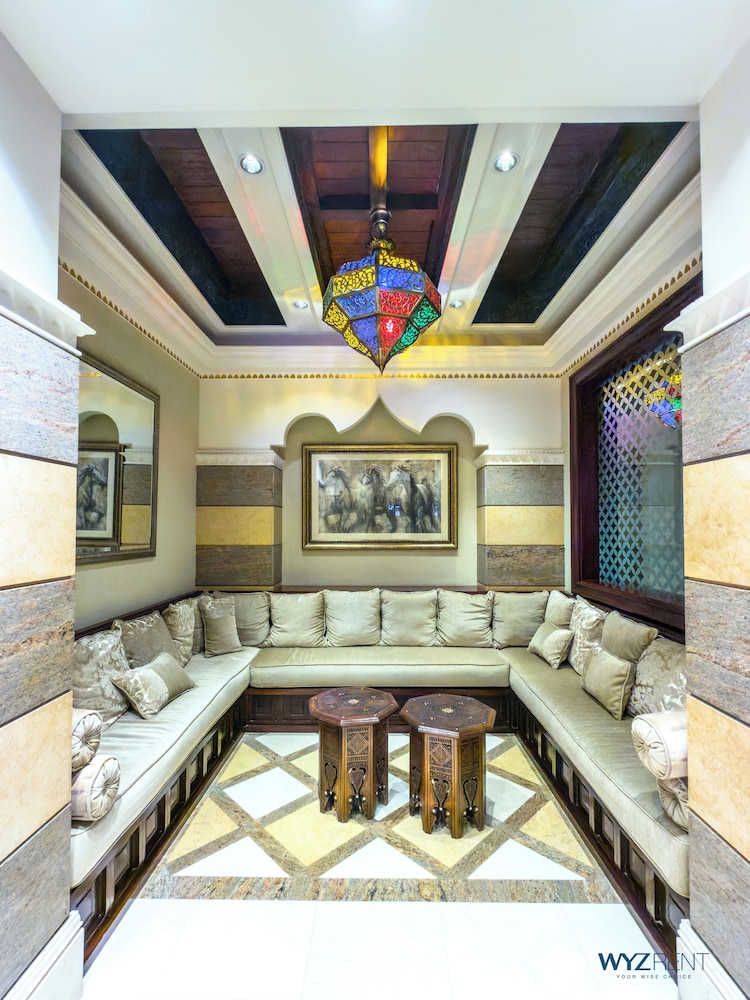 Arabian Elegance 1BR Zanzabeel 1 w Views
