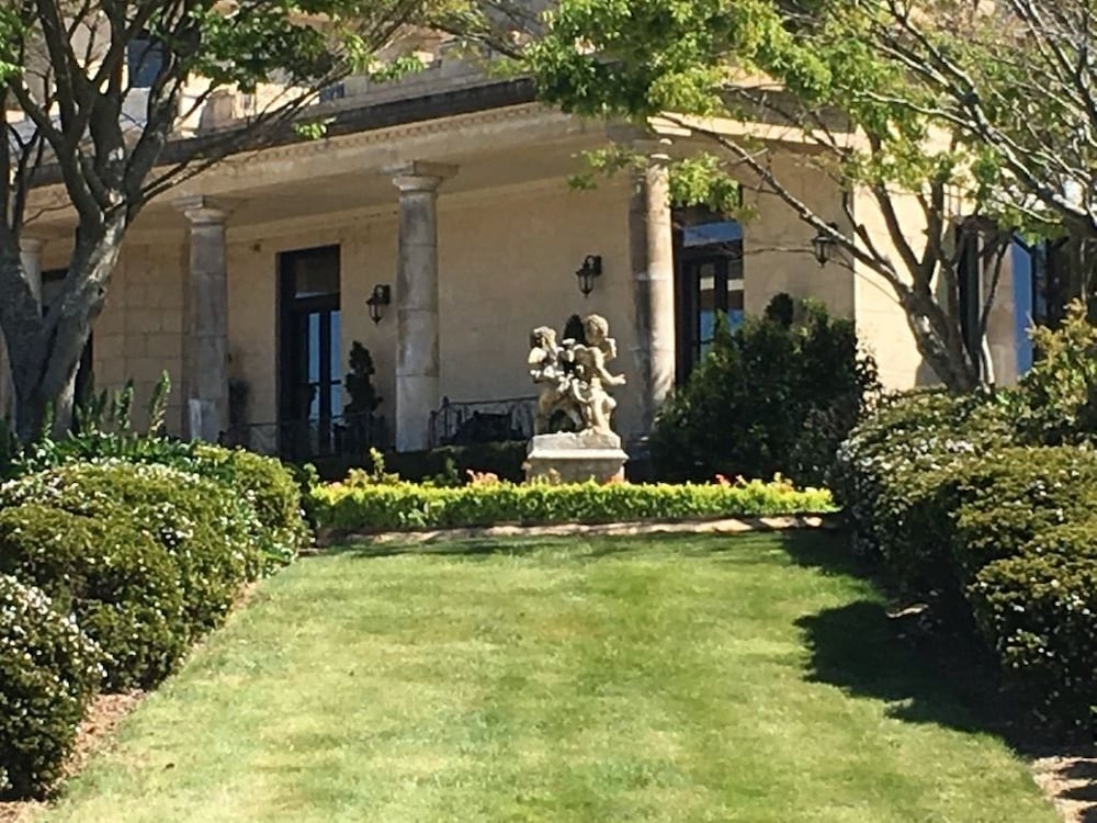 Linden Hall
