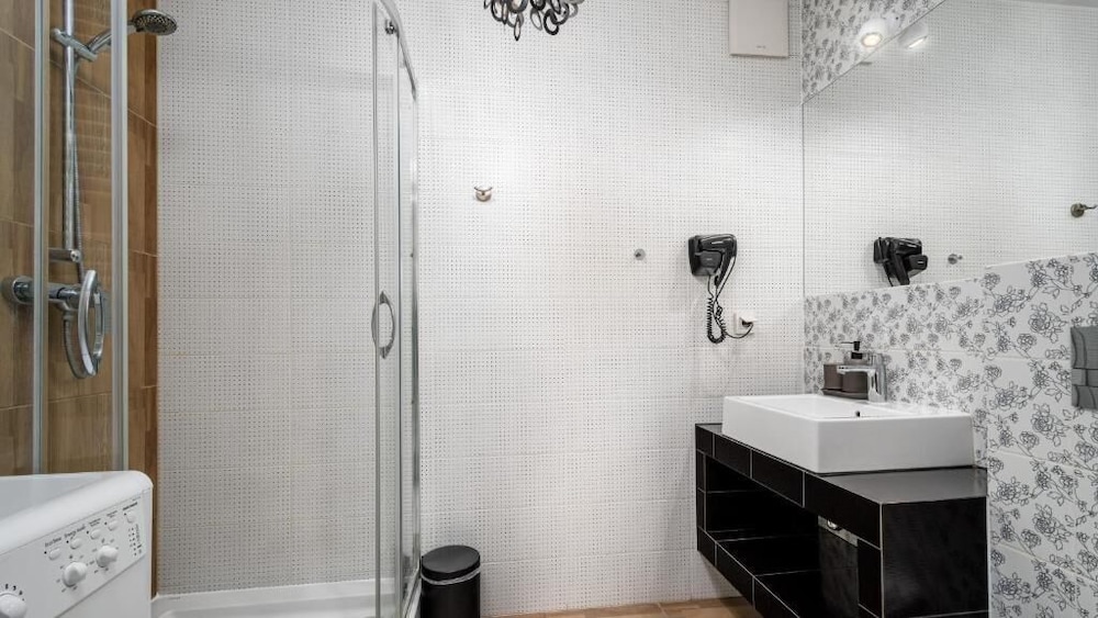 Deluxe Apartments