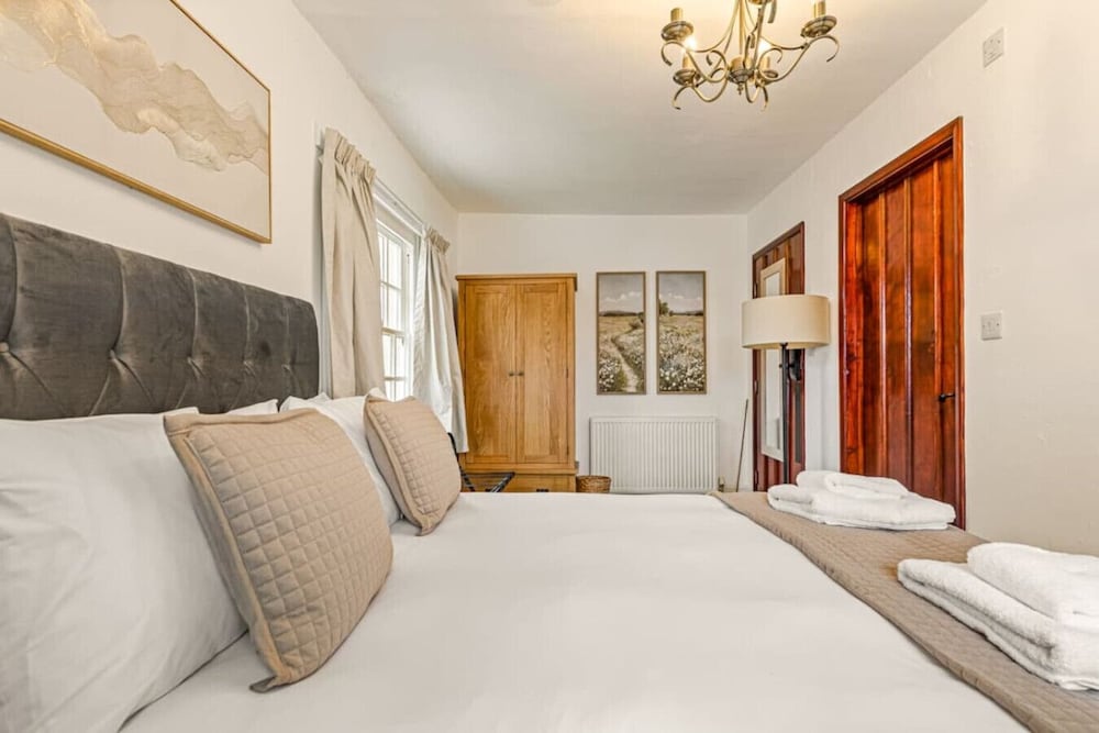 The George Inn Hotel Rooms - Room 6