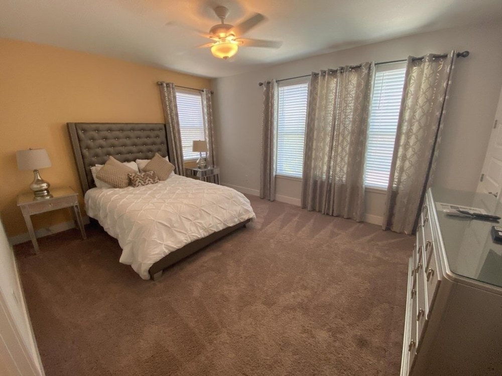 Elegant 8br Retreat W/ Private Pool, Spa & Family-friendly Comfort 8 Bedroom Villa