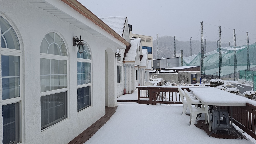 Hapcheonho View Smile Pension