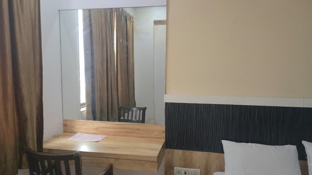 Hotel Sai Leela