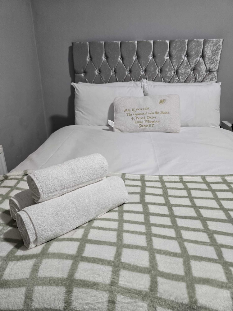 Heathrow roomzzzz B&B