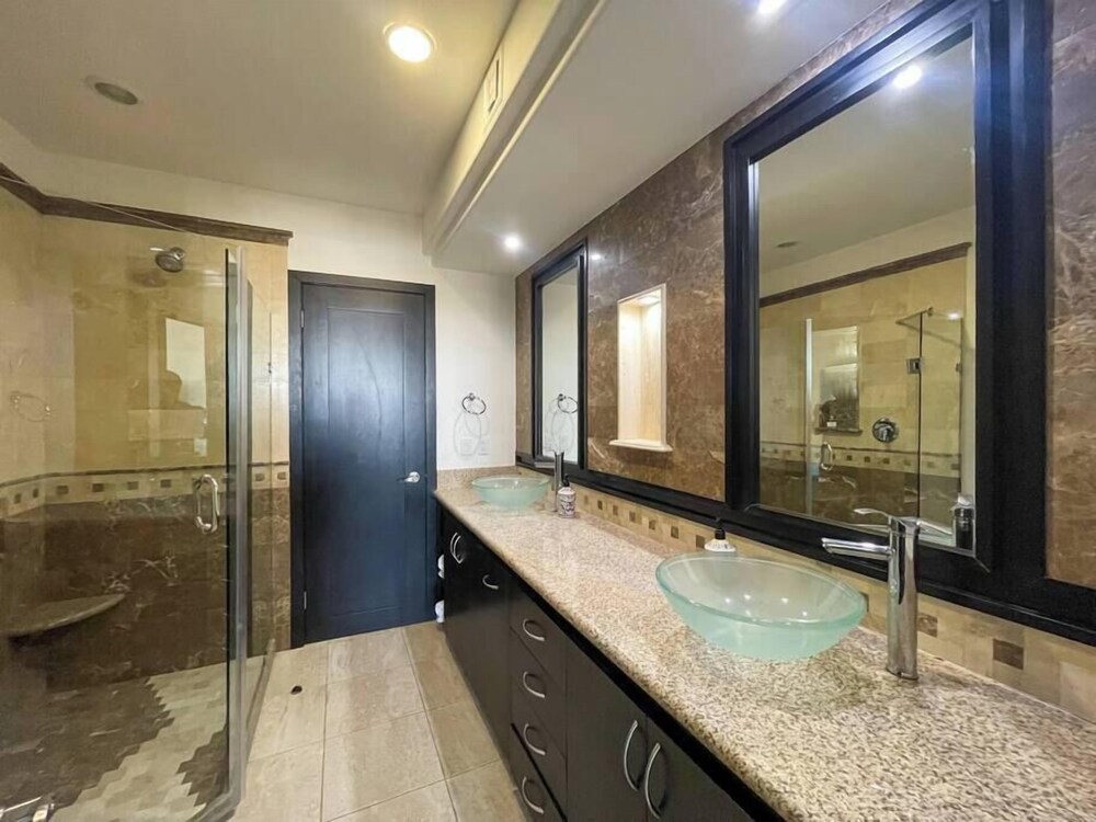 Amazing Location Close to it all Great Price