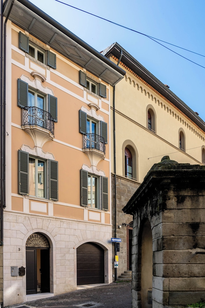 Palazzo Porta Picta
