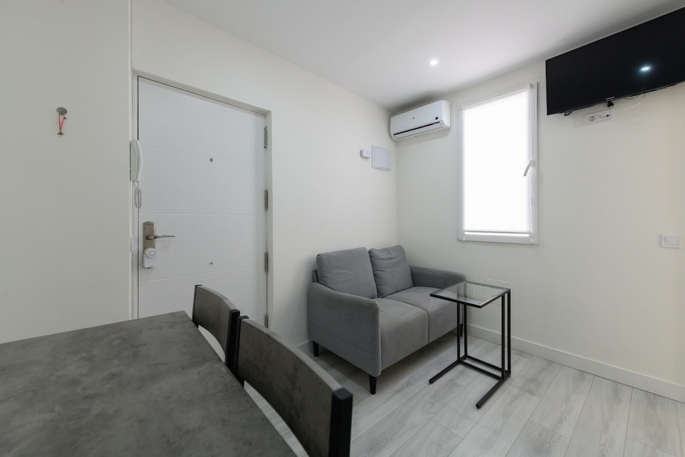 M Mdl92 Alquiler Mensual en Madrid Piso Moderno
