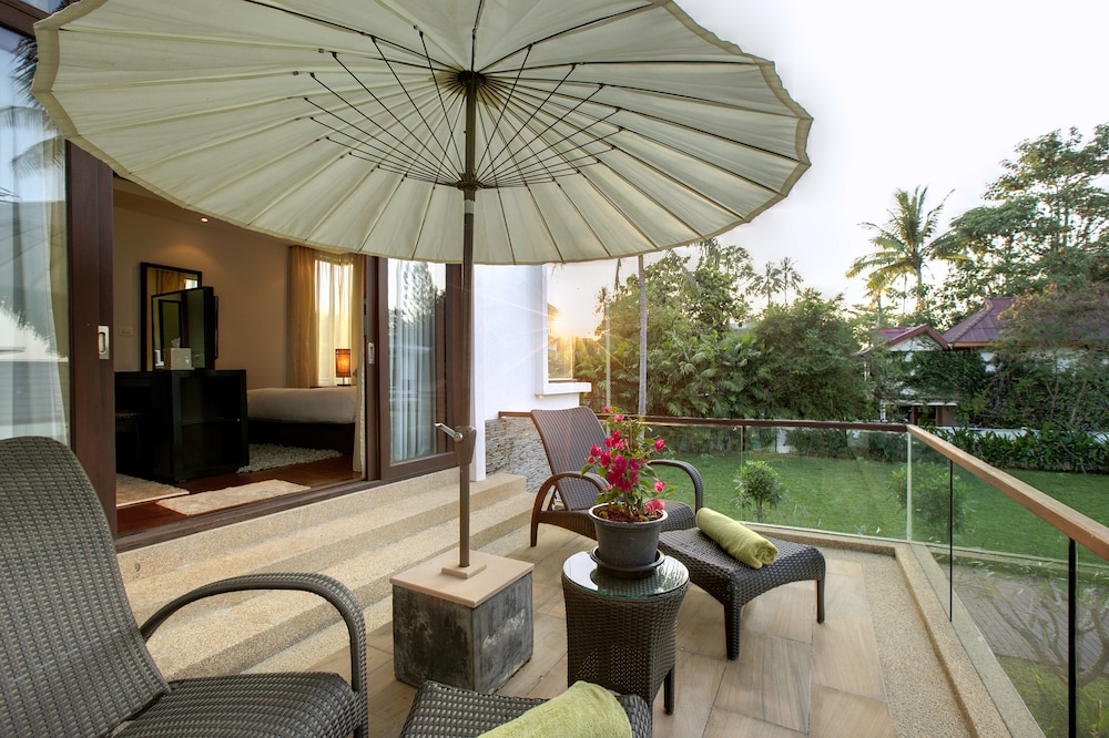 Lotus Samui