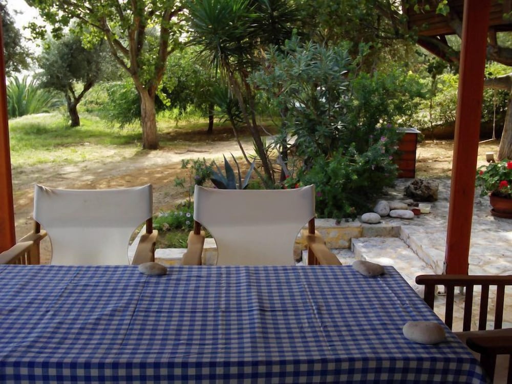 Alekos Beach Houses-Nisos