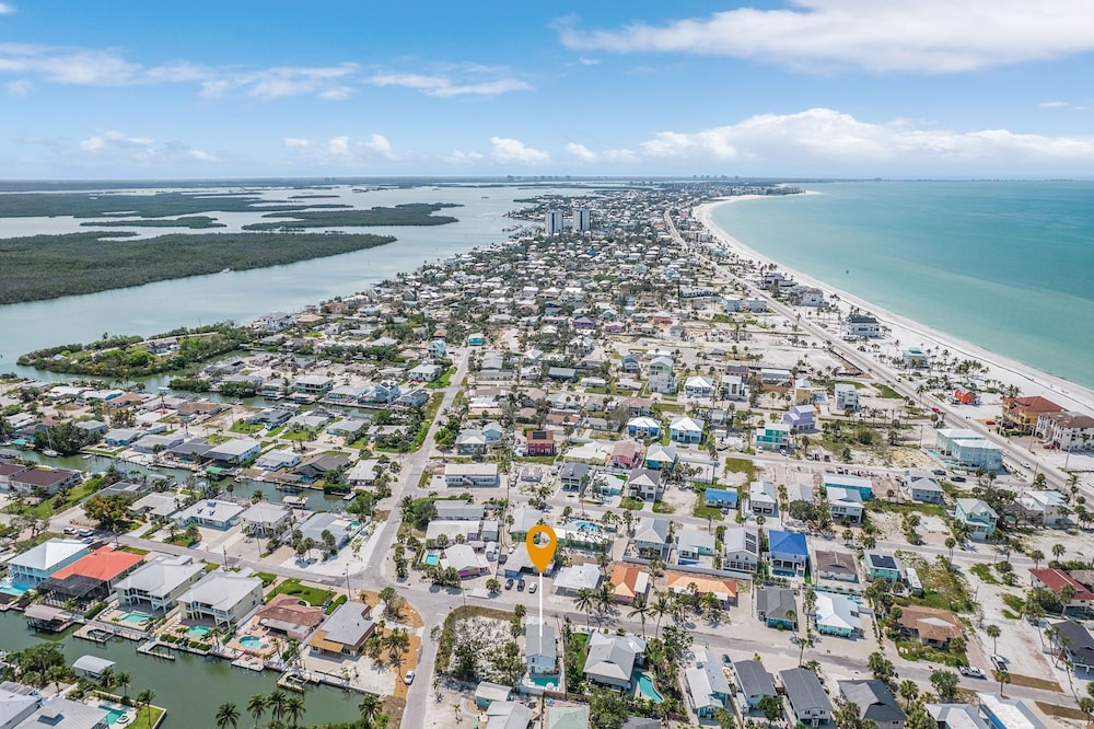 197 Beach Daze: 3br Pool Home, W/ Deeded Beach Access! 3 Bedroom Home