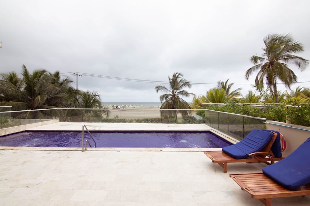w Cool 4BR With Private Pool n AC in Cartagena