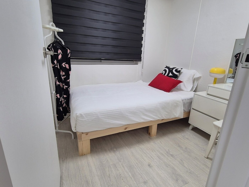Riverside Guest House