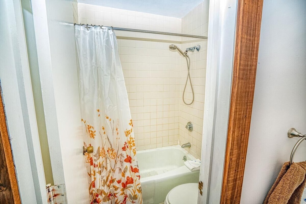 Gateway Condo A25