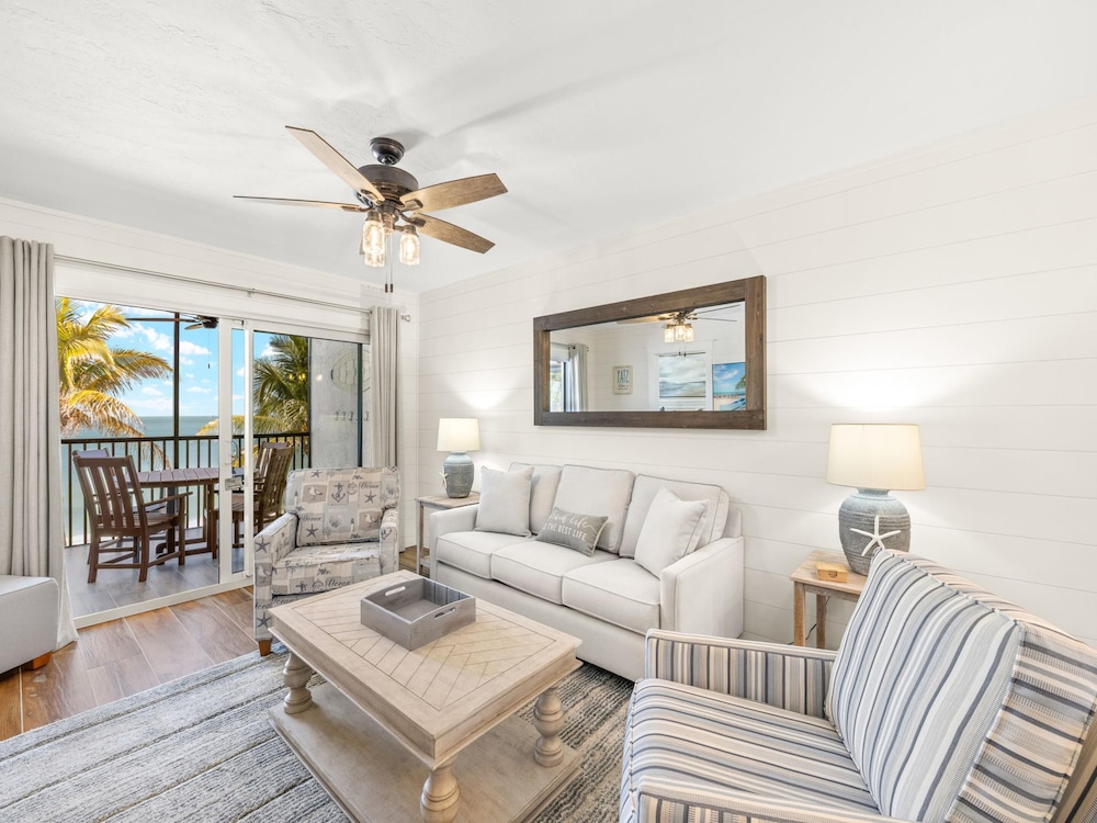 Seaside 3 by Distinctive Beach Rentals