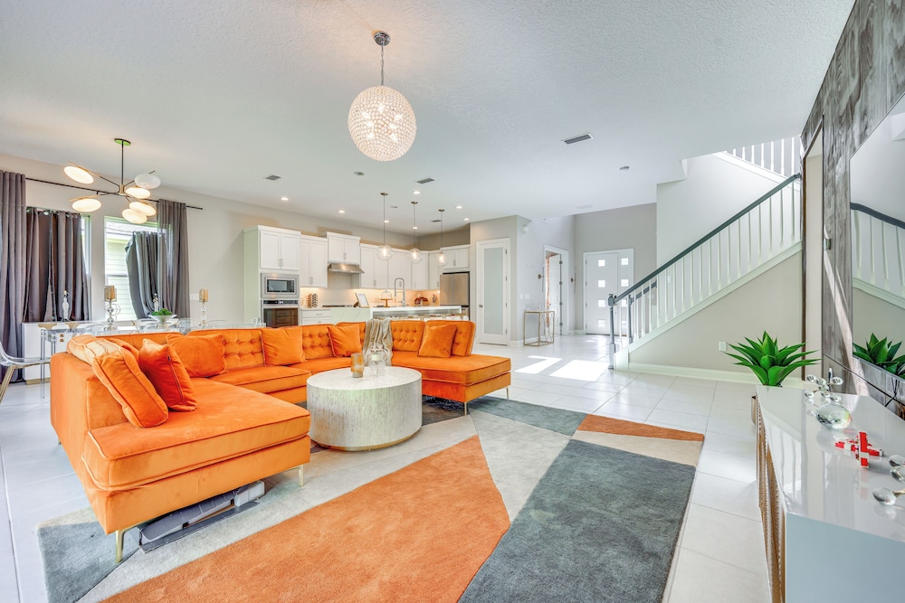 < 20 Mi to JAX Beach + Game Days: Upscale Retreat