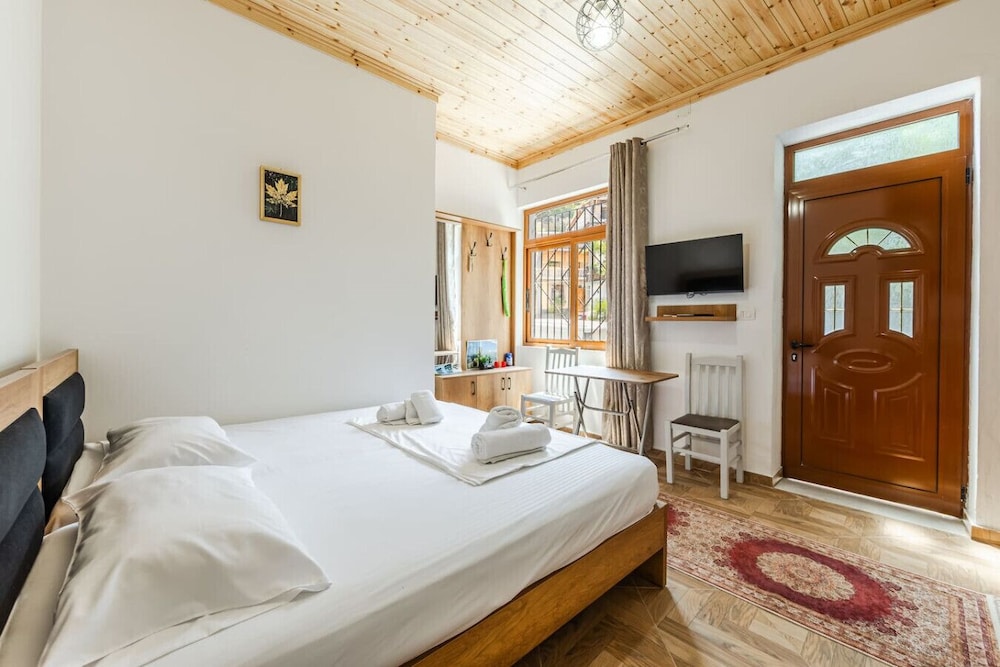 Saraci Rooms 2 in Gjirokast r